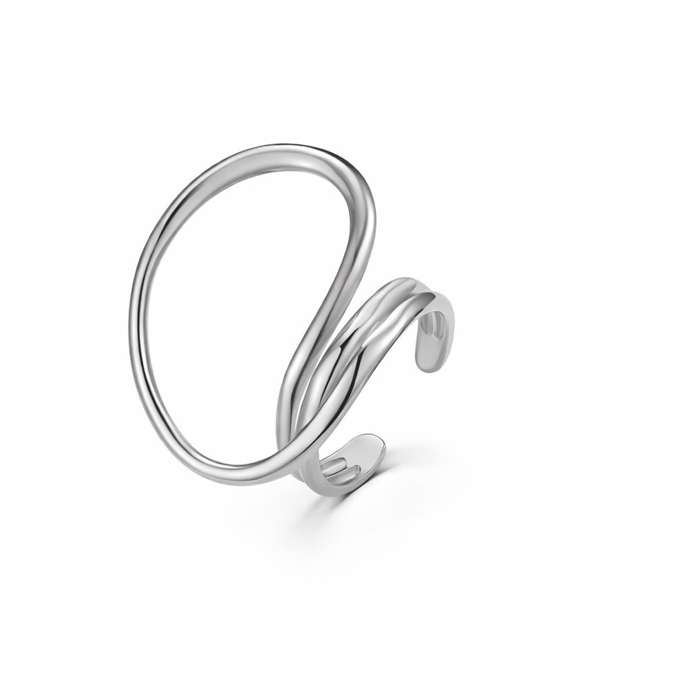 Elegant Silver Swirl Ring